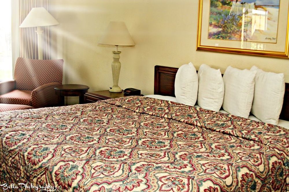 Rodeway Inn 오렌지 파크 객실 사진